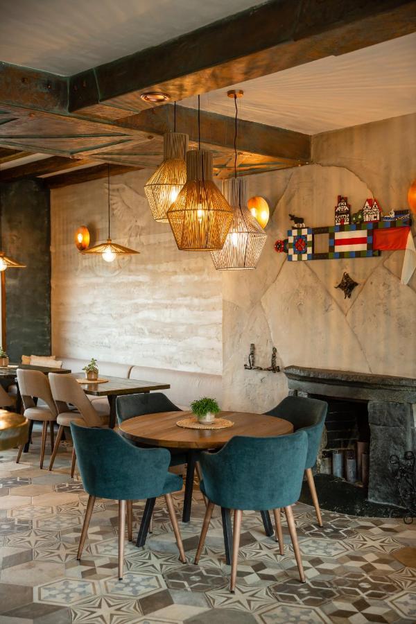 Melynojo Karpio Barza Hotell Kinty Exteriör bild