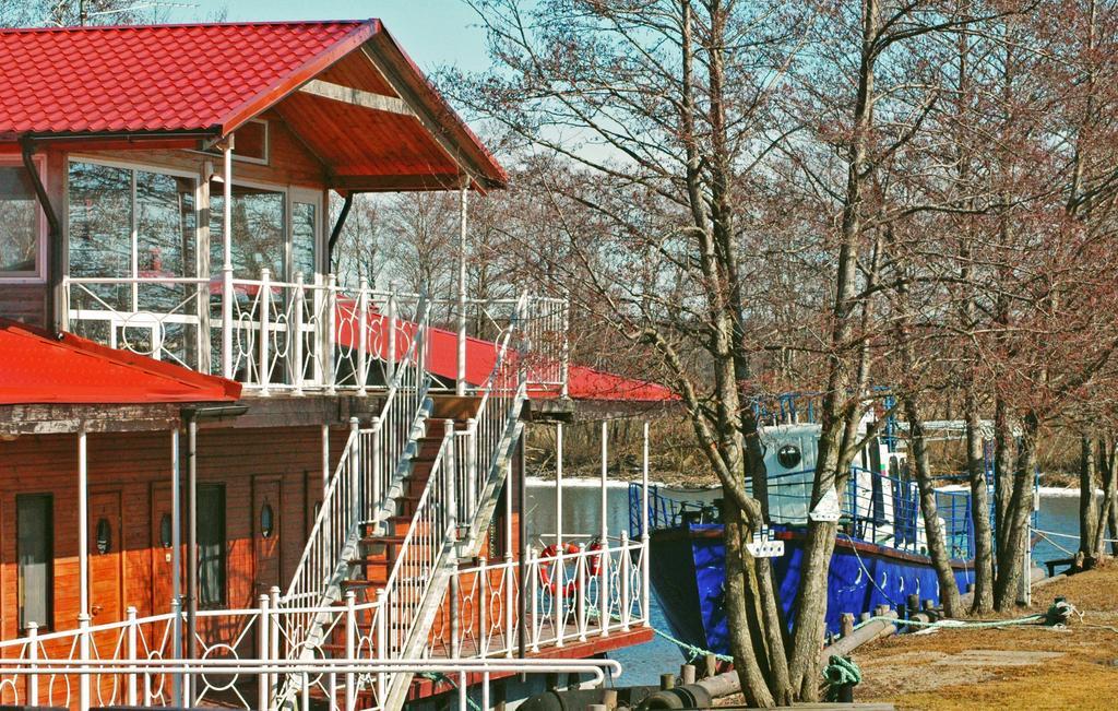 Melynojo Karpio Barza Hotell Kinty Rum bild